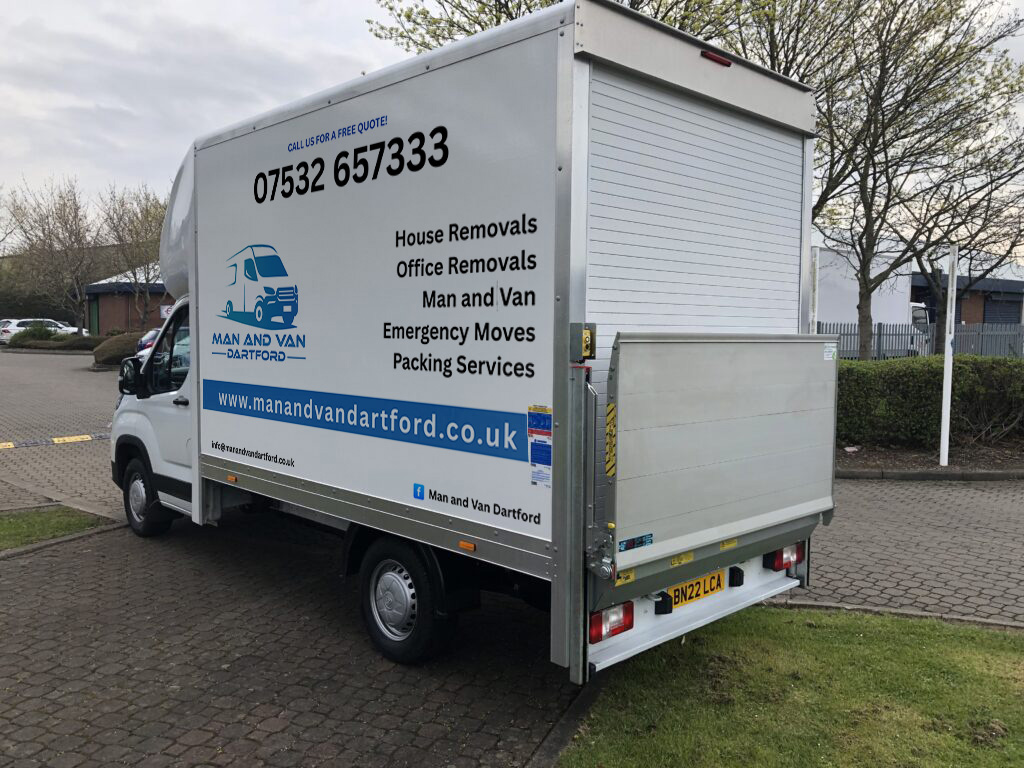 Piano moving service in Dartford